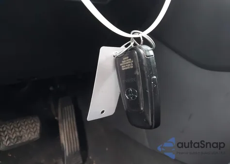 2019 Toyota Rav4 Xle from USA, damaged, VIN 2T3P1RFV1KC021183